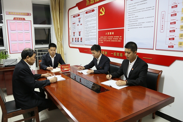 1671434359418479.jpg 组织生涯模拟.JPG