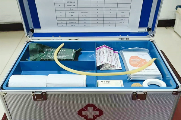 1694052525162025.jpg 2“小药店”.jpg