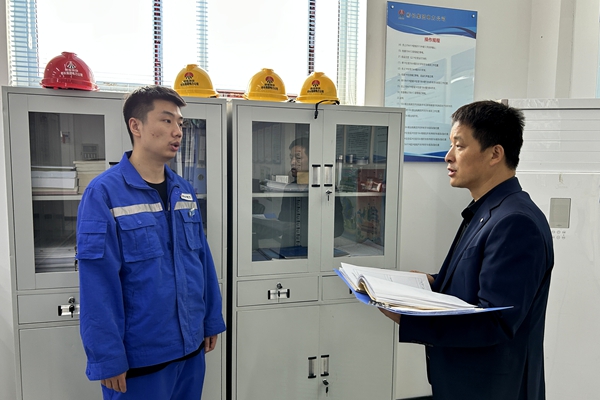 3.�徲������ʵ����_����.jpg